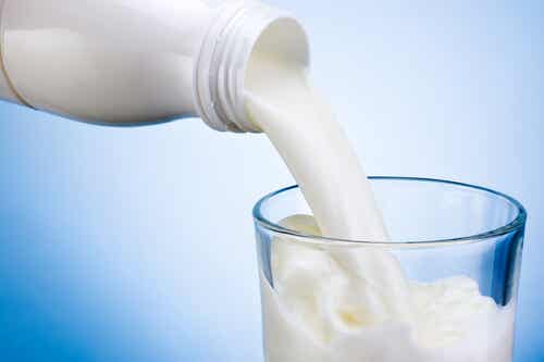 Los lácteos no se deben tomar si padecemos alguna enfermedad en las mucosidades.