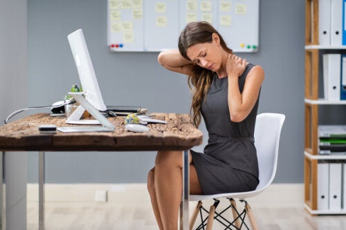 Mejora tu postura y alivia el dolor cervical