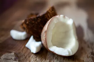 7 beneficios del coco que seguramente no conocías