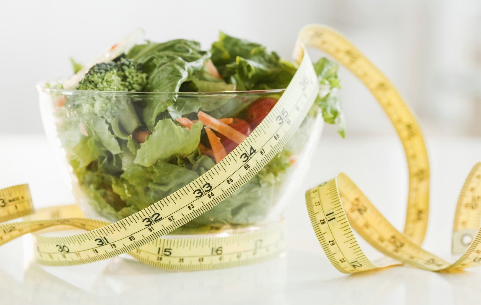 Adelgazar con ensaladas y de forma saludable