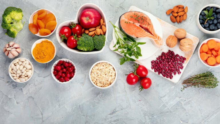 Grasa abdominal: 11 alimentos para combatirla