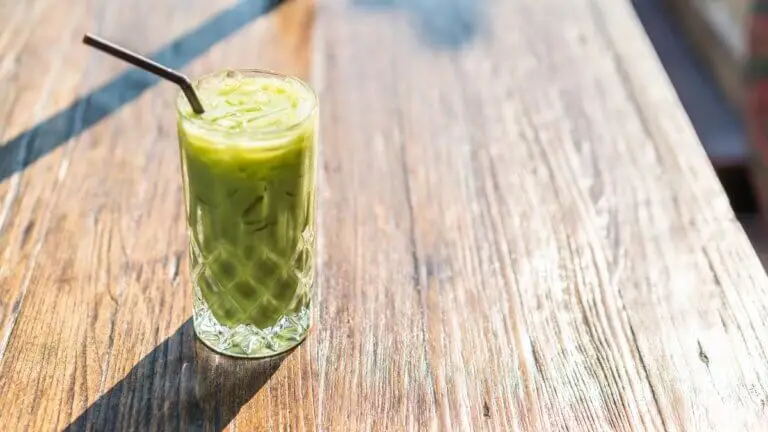 Jugo de pepino y piña