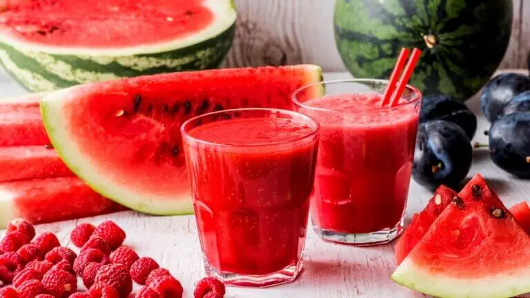Jugo de sandía, frambuesas y manzana