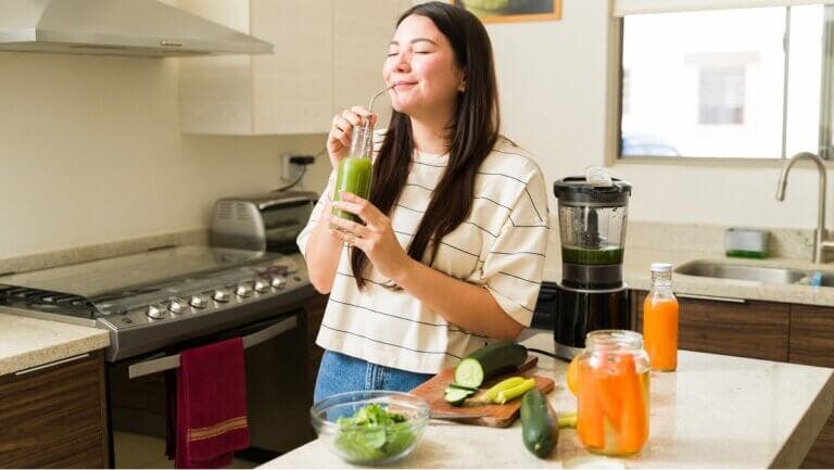 12 jugos depurativos para limpiar el organismo