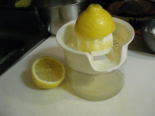 Limón para limpiar el hogar