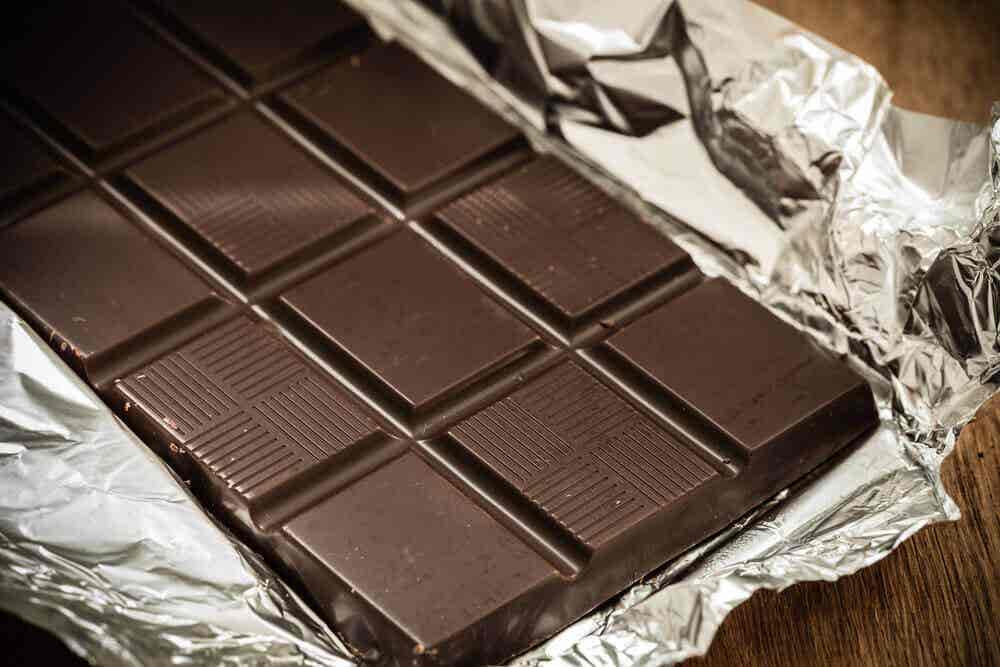 El chocolate puede causar migrañas.