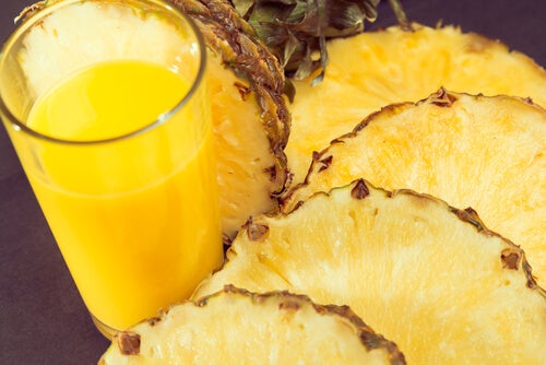 Ananas per alleviare l'indigestione.