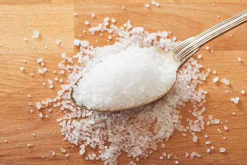 Con sal podemos hacer gel de ducha casero exfoliante
