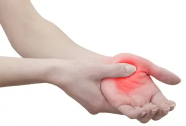 ¿Por qué se adormecen las manos mientras duermes?