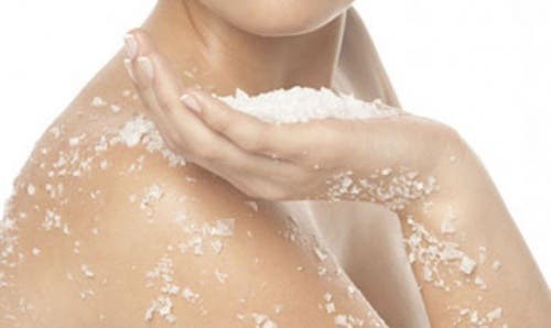 Exfoliar_correctamente_la_piel