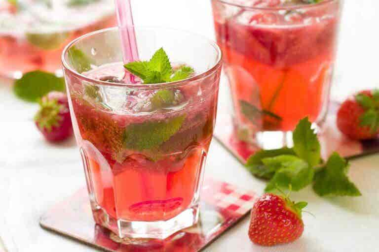 Agua de fresas para desintoxicar tu organismo