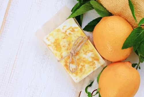 Jabón de glicerina con naranja