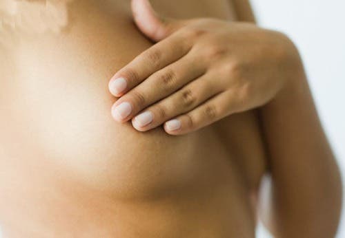 ¿Por qué pican y duelen los senos?