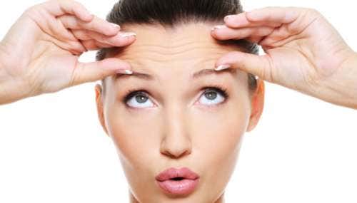 Como-hacer-un-masaje-facial-para-prevenir-las-arrugas