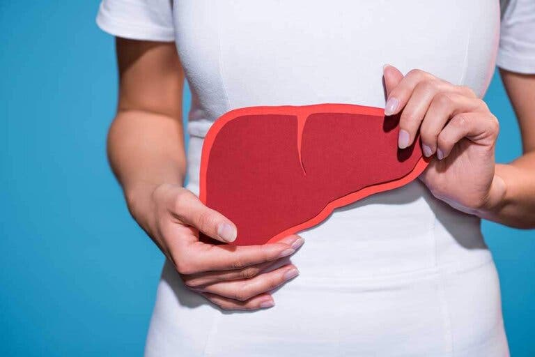 8 alimentos para depurar el hígado naturalmente