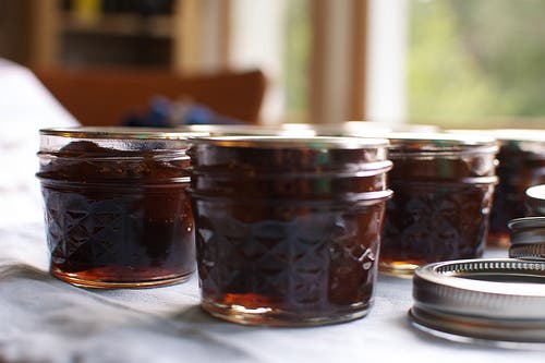 Pots de confiture.