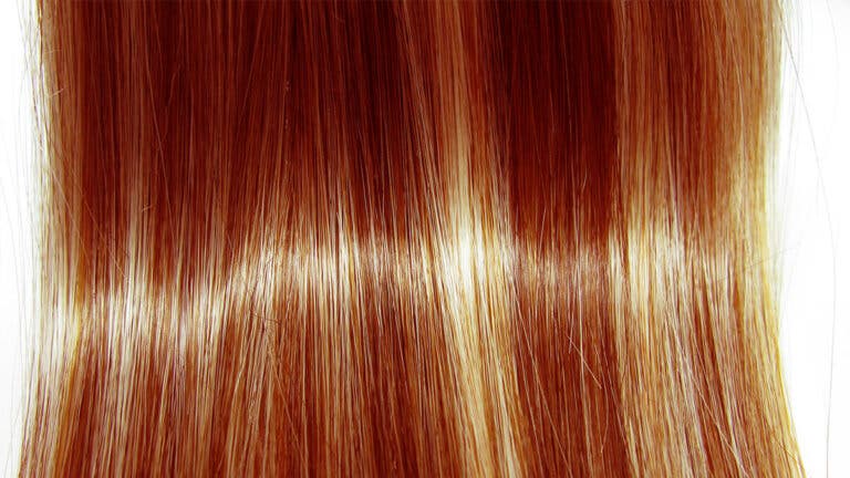 9 maneras naturales de dar brillo al cabello