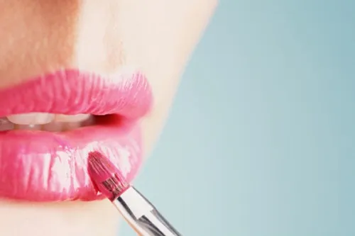 recicla un labial en un brillo