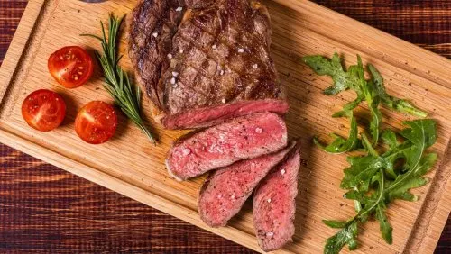 Cambiar la alimentación para reducir el ácido úrico