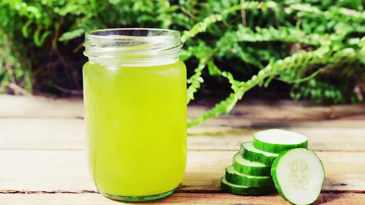 Batido de té verde, pepino y piña