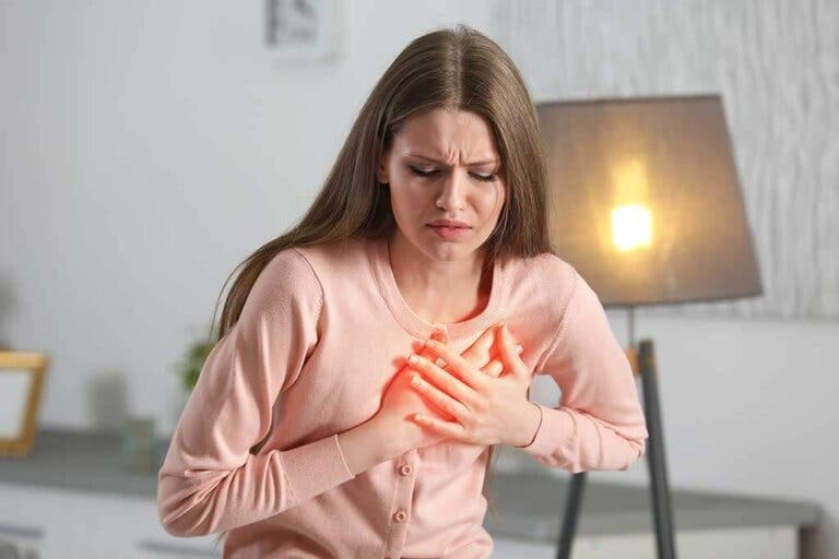 ¿Cuáles son los síntomas de un infarto en mujeres?
