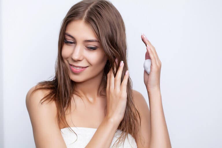 5 mascarillas hidratantes para el cabello quemado