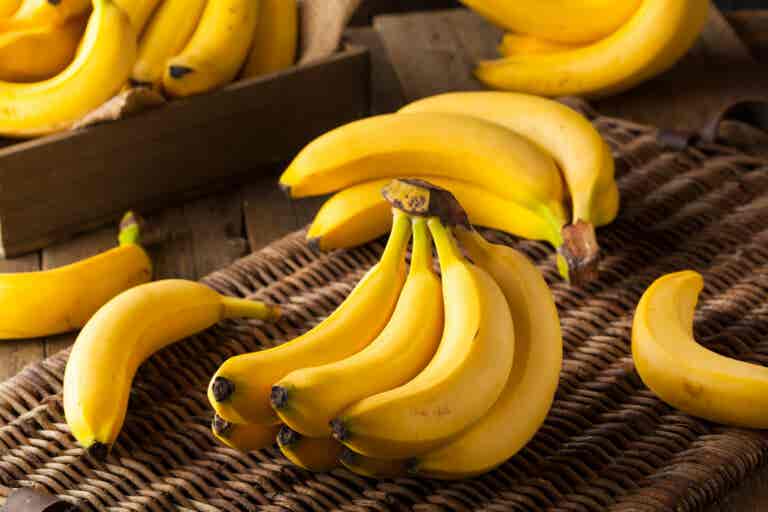 7 mascarillas faciales que puedes hacer con plátano