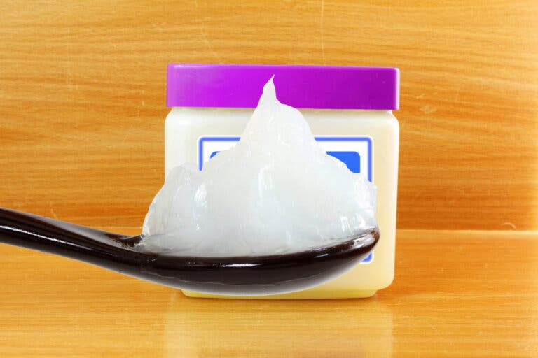 Usos de la vaselina para la salud y la estética