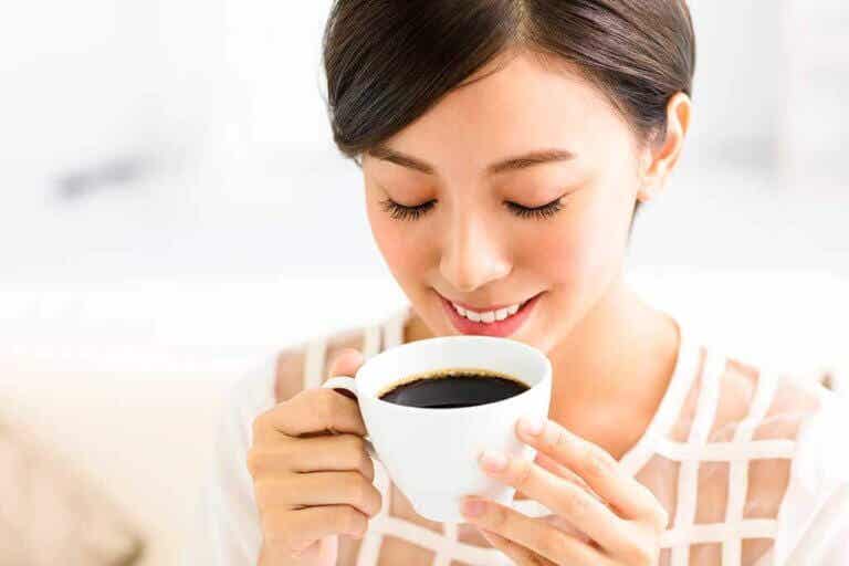 Café: ¿es bueno para la salud? ¿Cuánto puedo tomar al día?