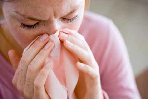 ¿Por qué estornudamos? ¿Se puede prevenir?