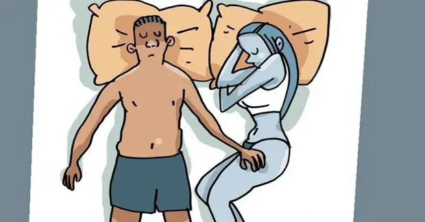 Pareja que duerme con los pies entrelazados