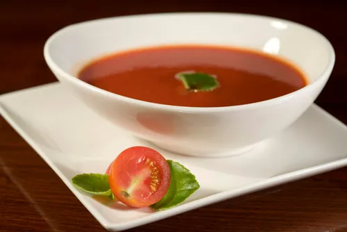 sopa de tomate