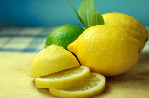 Consumir-limon-de-manera-sana aguacate