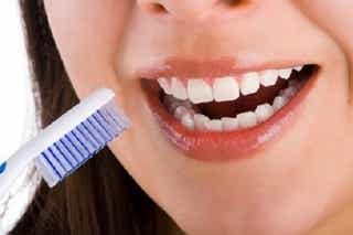 Cuáles son las causas de los dientes sensibles