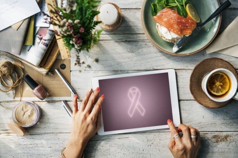 Los 9 alimentos que ayudan a prevenir el riesgo de cáncer de mama