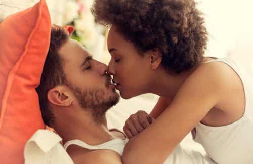 En el sexo, hay que dedicar suficiente tiempo a los preliminares.