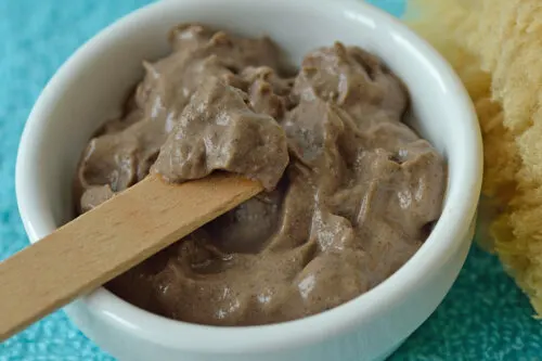 ghassoul en un recipiente