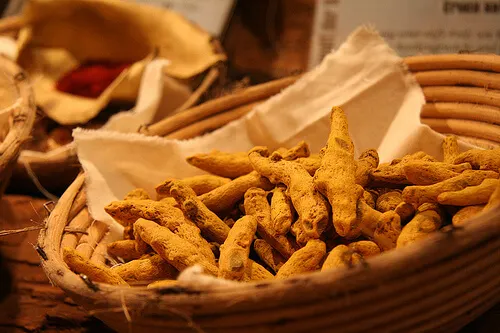 curcuma para el dolor causado por artrosis