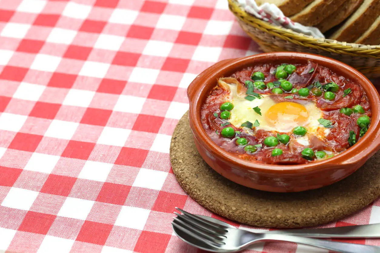 Huevos al plato, otra forma de comer huevos a la semana