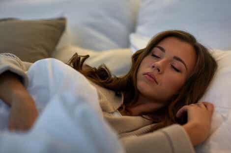 ¿Cómo mejorar la rutina nocturna para dormir mejor?