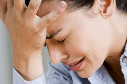 Elimina de manera natural los dolores de cabeza con estos remedios