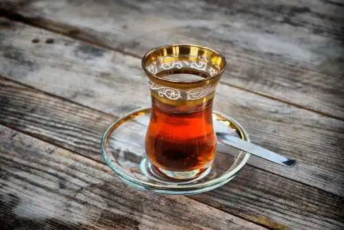 An infusion to treat throat infections.