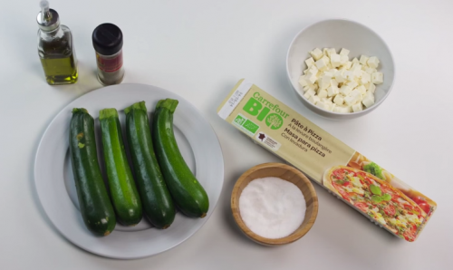 Ingredientes-de-Pizza-de-calabacin-y-queso-feta