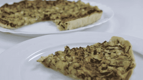 Cómo hacer pizza de calabacín y queso feta