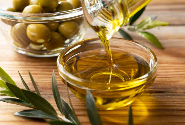 El aceite de oliva se emplea como laxante natural contra el estreñimiento