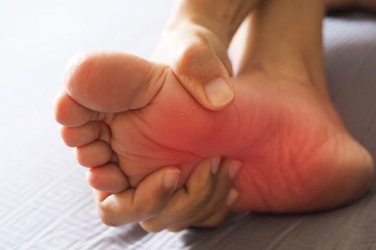 Fascitis plantar: ¿qué es y cómo aliviarla?
