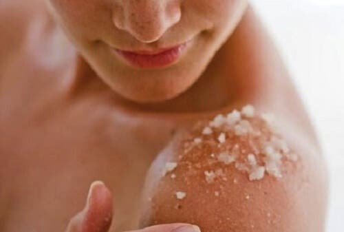 Los 8 mejores exfoliantes para la piel