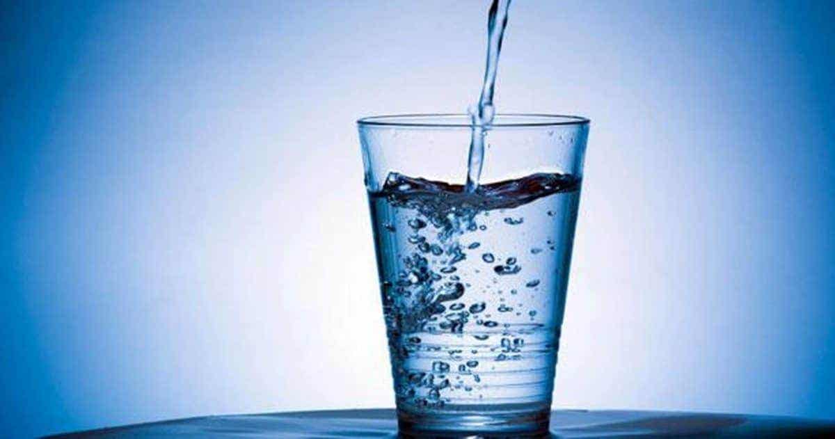Los beneficios del agua alcalina son controvertidos.
