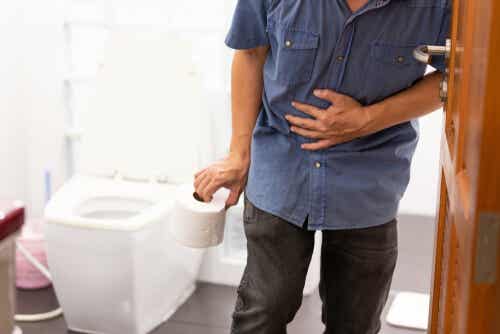 ¿Cuáles son los síntomas de pólipos en el colon?