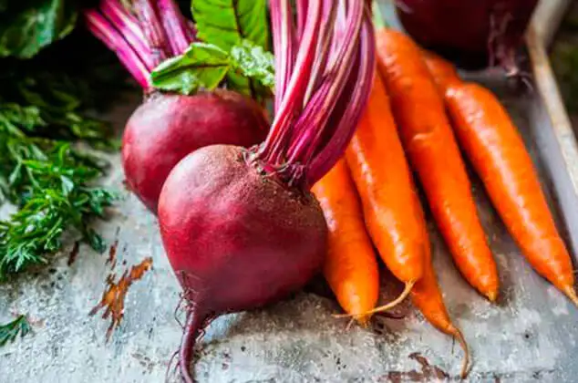 Remolacha y zanahorias